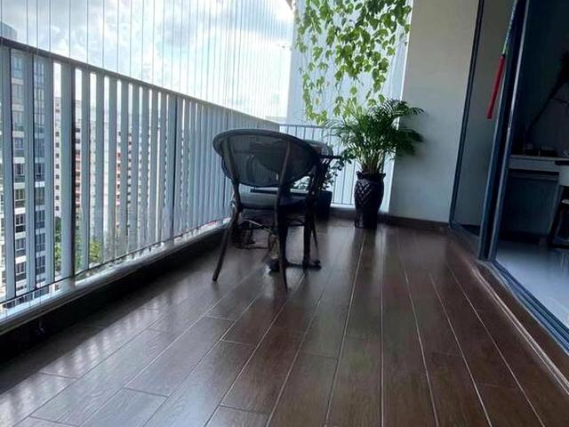 Skypark Residences D27, Condominium