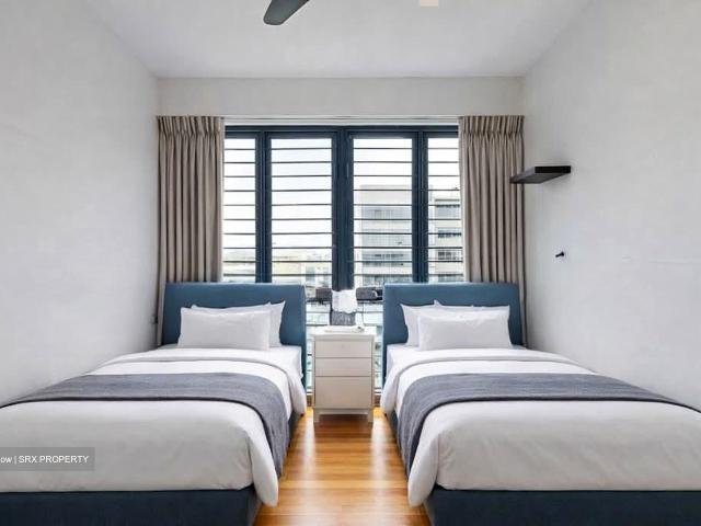 Skypark Residences D27, Condominium