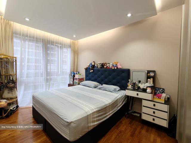 Skypark Residences D27, Condominium