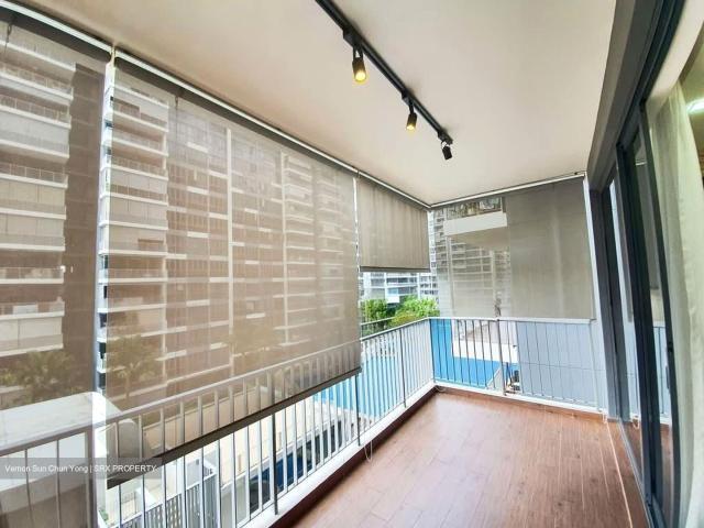Skypark Residences D27, Condominium