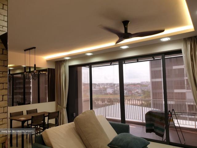 Skypark Residences D27, Condominium