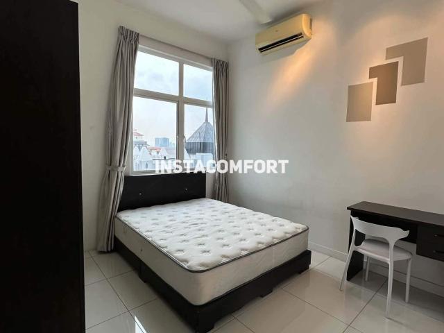 [Skypod] Mixed Gender Chinese Unit Medium Room Rent Near IOI Puchong