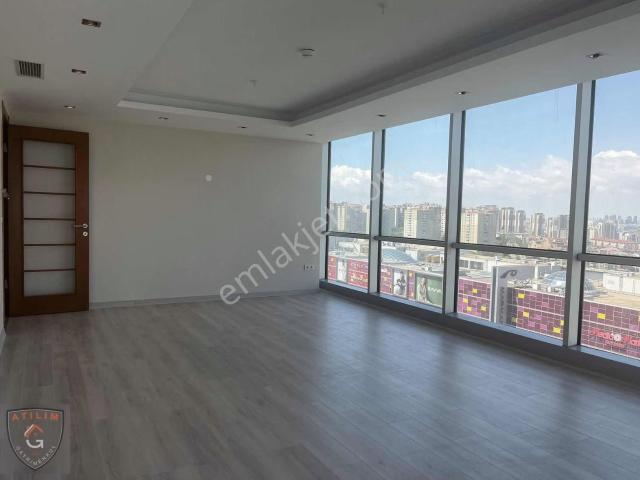 Skyport Residence'da E5 Cepheli Çok Bakımlı 128m2 2+1 Köşe Ofis
