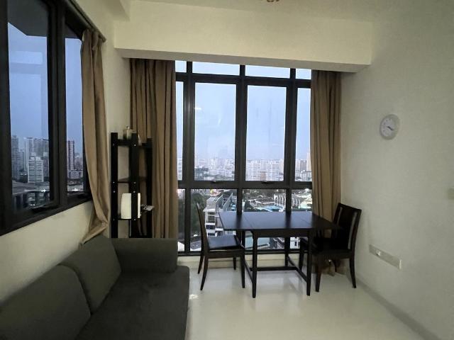 Skysuites 17 D12, Apartment