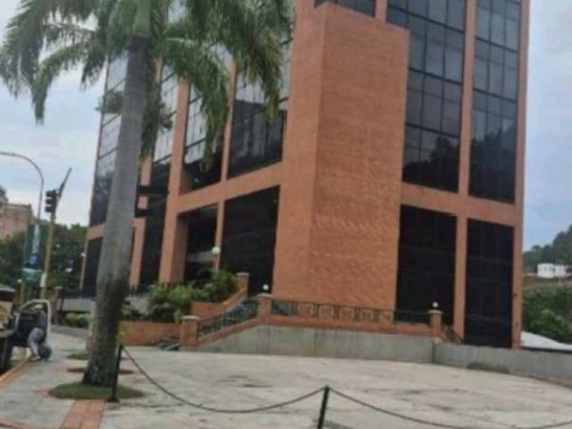 Showroom, Taller Mecánico y Oficinas en Vizcaya: El Espacio que Buscab