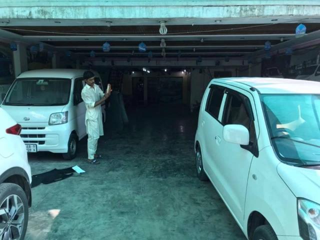 Showroom available for rent Lahore Samanabad ID 09111