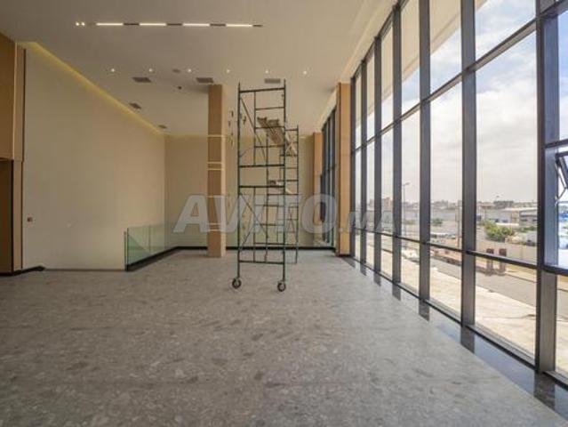 Showroom de prestige à louer à Ain Sebaa