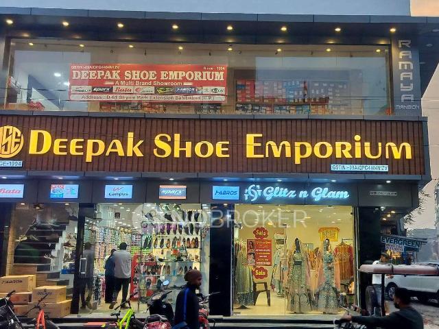 Showroom in 61, Block D, Shyam Park Extension, Naveen Park