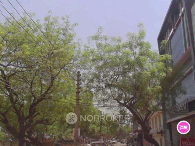 Showroom in Vasundhara, Ghaziabad for sale