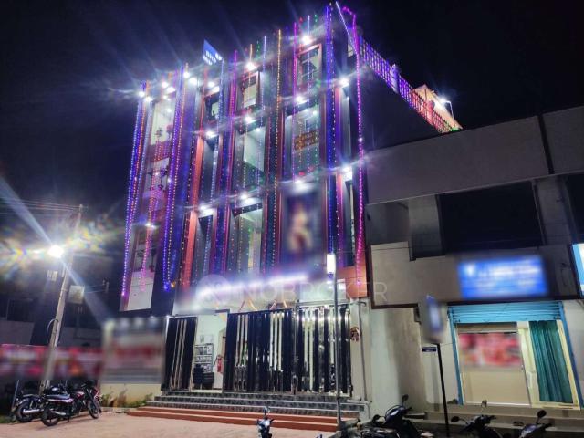 Showroom in Cholambedu, Chennai for sale