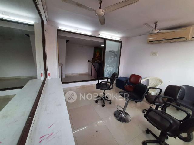 Showroom in Dadar West, Mumbai for sale