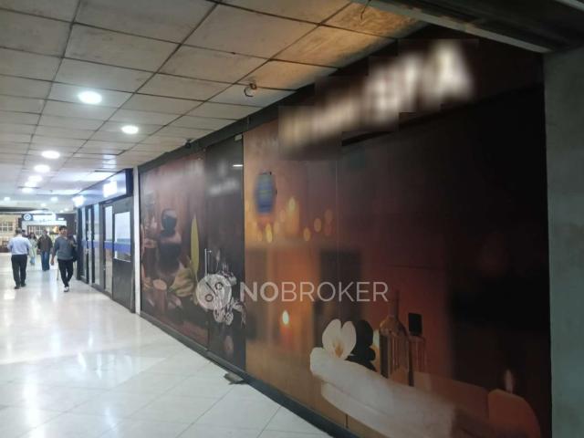 Showroom in Goregaon East, Mumbai for sale