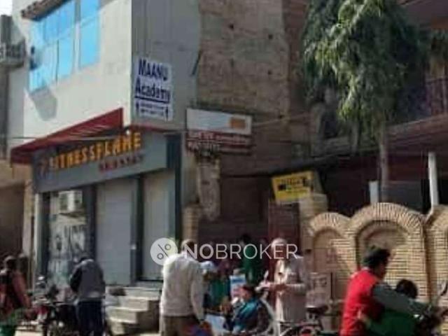 Showroom in Najafgarh, Delhi for sale