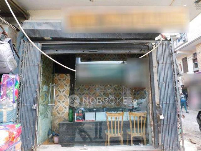 Showroom in Sangam Vihar, Delhi for sale