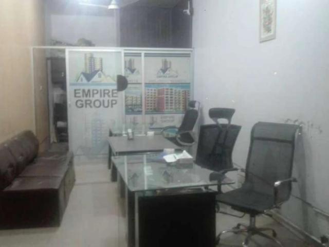 Shop available 10/20 in front of emporium johar town lahore johar town id 68604