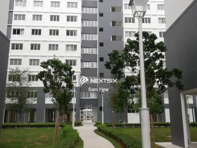Shop Apartment 893 sqft 3bed 2 bath Freehold Simple Renovation Partial Furnished