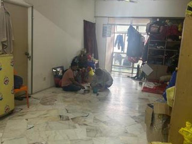Shop apartment Taman Pusat Kepong