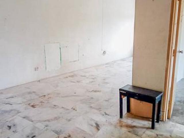 SHOP APARTMENT PINGGIRAN Batu caves