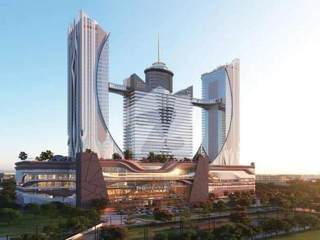 Shop for investor at the grand central mall