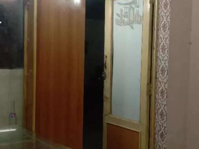 Shop for sale chlta howa karobar ha Lahore Madina Colony ID 28029