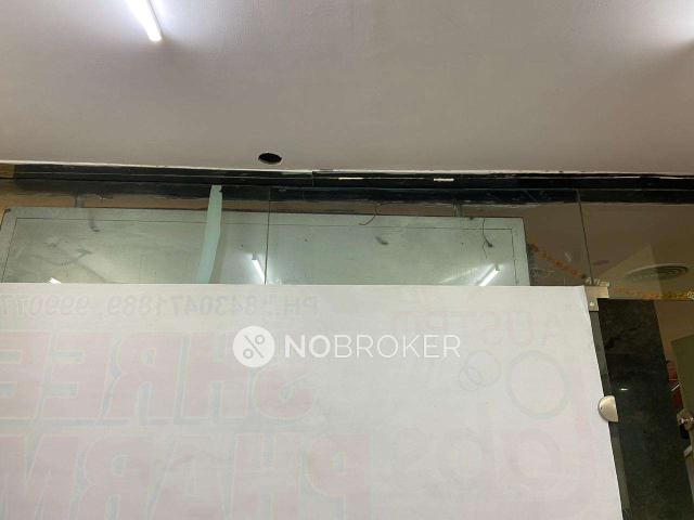 Shop in Moti Nagar, Delhi for sale