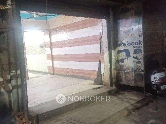 Shop in Moti Nagar, Delhi for sale