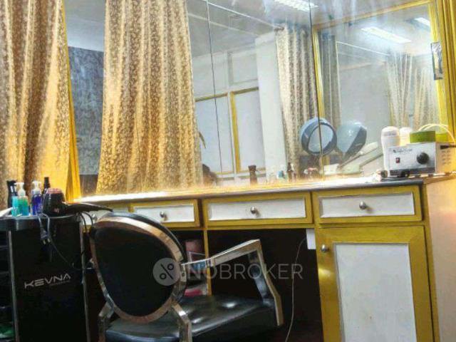 Shop in Nungambakkam, Chennai for sale
