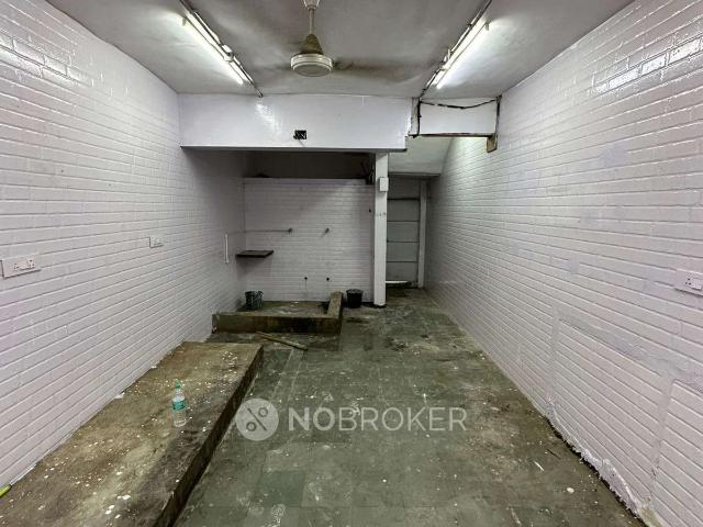 Shop in Andheri West, Mumbai for sale