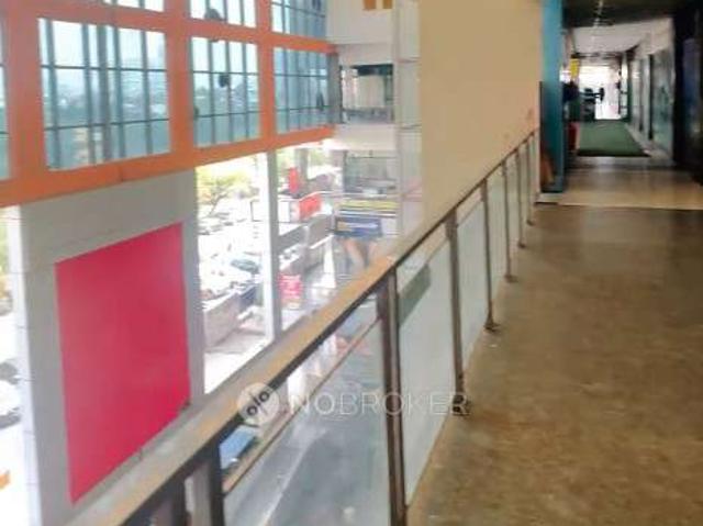 Shop in Beta 1, Greater Noida for Rent