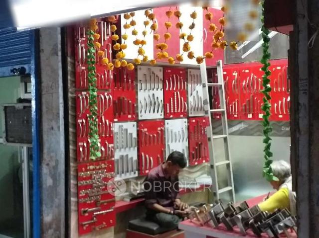 Shop in Chawri Bazar, Delhi for sale