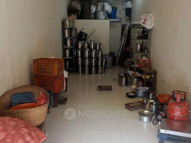 Shop in Chembur East, Mumbai for sale