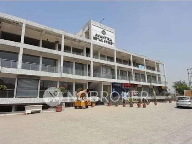 Shop in Crossings Republik, Ghaziabad for sale