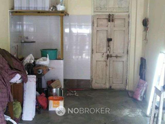 Shop in Dadar, Mumbai for sale