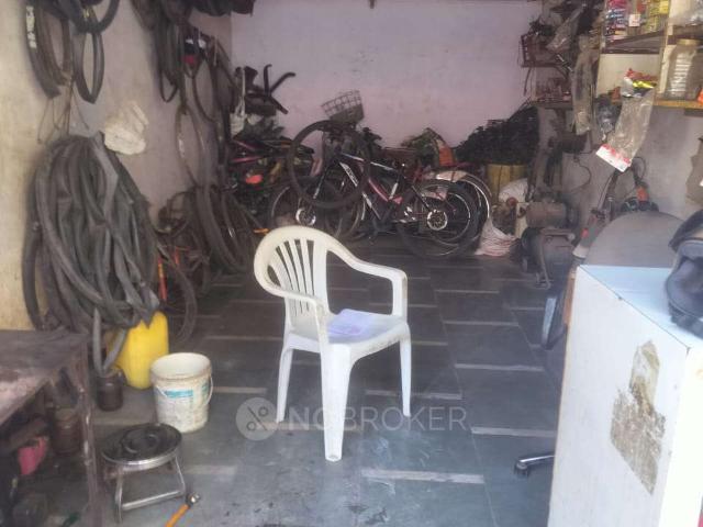 Shop in Dahisar East, Mumbai for sale