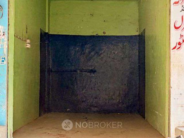Shop in Feelkhana, Hyderabad for sale