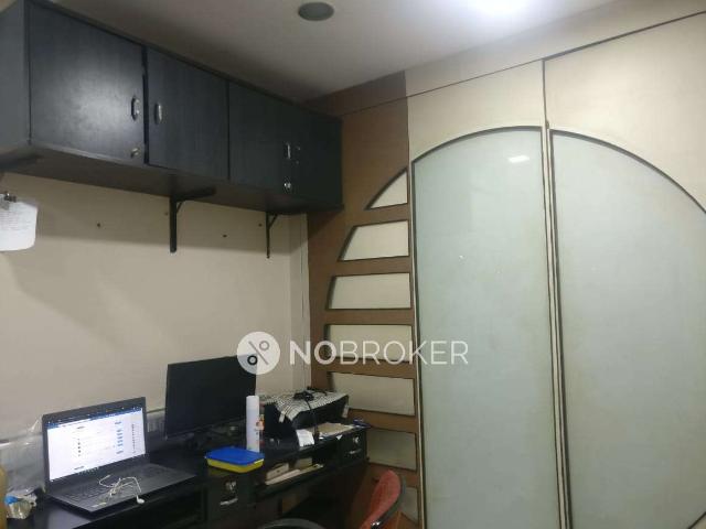 Shop in Ghatkopar West, Mumbai for sale