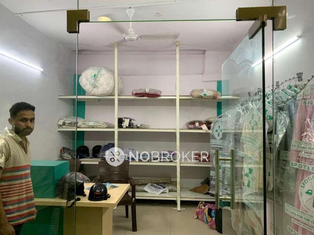 Shop in Hauz Khas, Delhi for sale