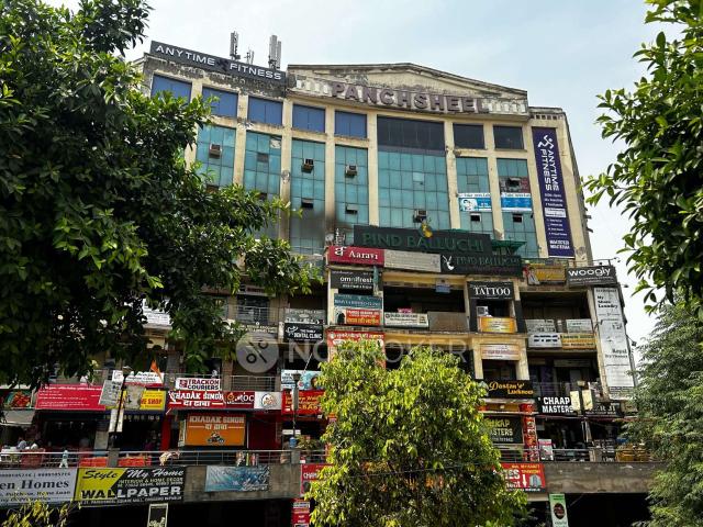 Shop in Hide out Stays, Ghaziabad for sale