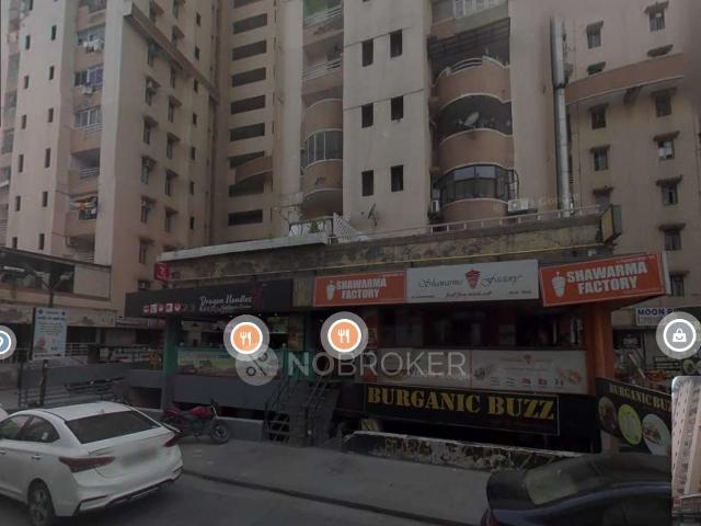 Shop in Indirapuram, Ghaziabad for sale