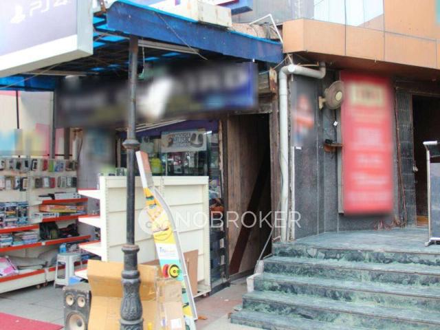 Shop in Jaipuria Plaza, Noida for Rent