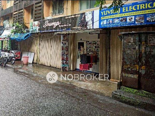 Shop in Kandivali East, Mumbai for sale