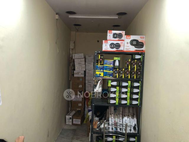 Shop in Karol Bagh, Delhi for sale
