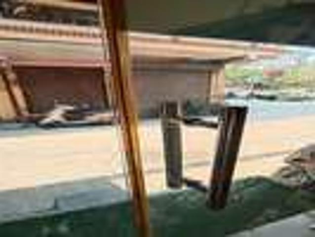 Shop in Krishna Nagar, Delhi for sale