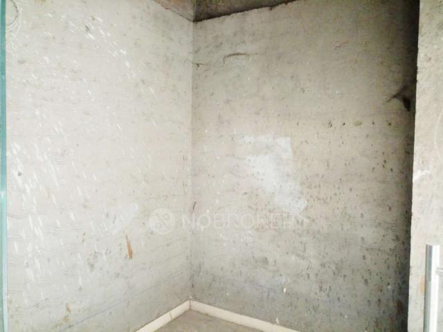 Shop in Laxmi Nagar, Delhi for sale