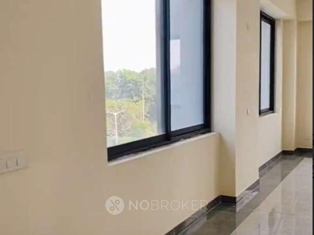 Shop in Phi Ii, Greater Noida for Rent