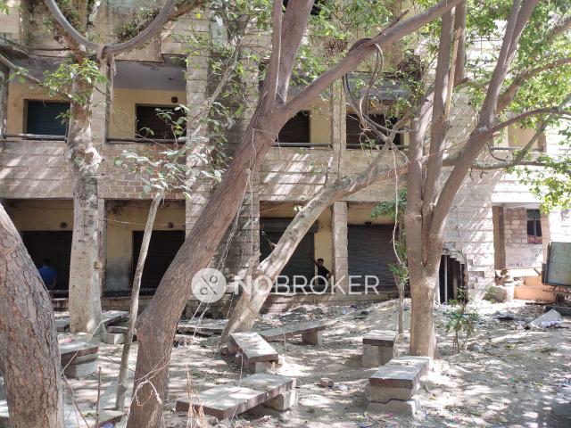 Shop in Pitampura, Delhi for sale