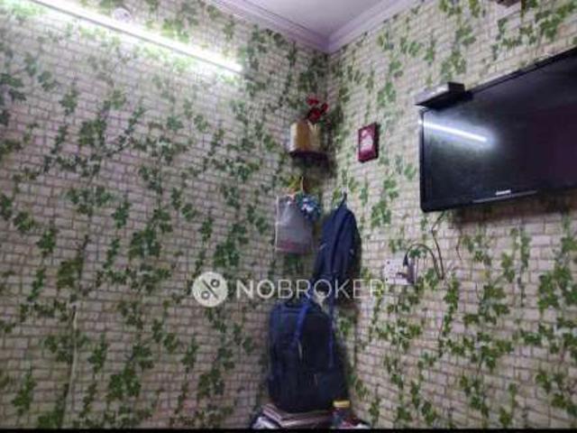 Shop in Sunder Puri, Ghaziabad for sale