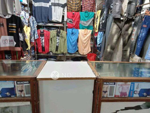 Shop in Santacruz West, Mumbai for sale