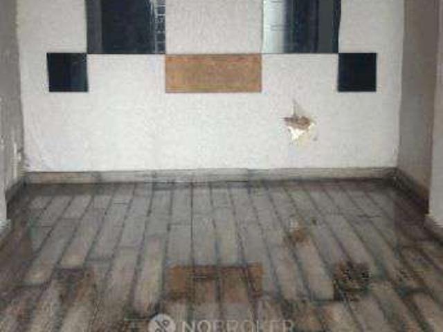 Shop in Sector 44, Noida for sale