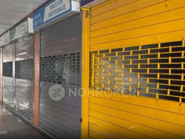 Shop in Sector 4, Greater Noida for Rent